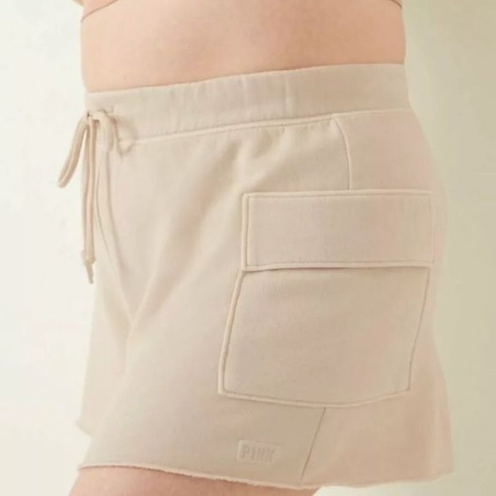🛑(SOLD) Victoria’s Secret PINK-Cargo Shorts- Tan w/ Small Logo, Sz: Lrg, NWT